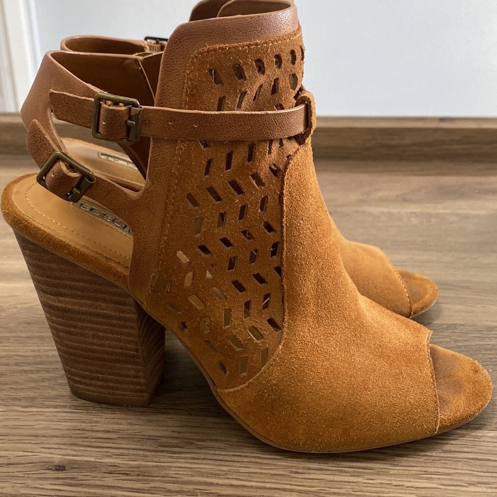 BCBGeneration sandal - Picture 4 of 8